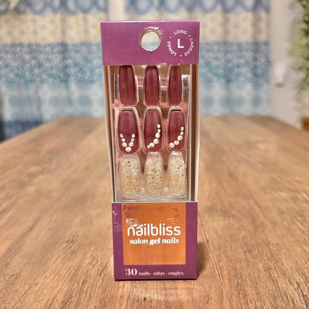 Nailbliss Salon Gel Nails Scene Stealer Long Burgundy Gold Glitter L